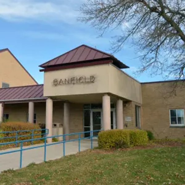 Banfield public school building